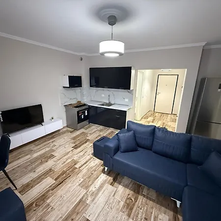 Ami's Lägenhet Golem (Tirana)